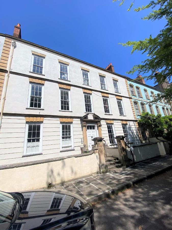 Elegant Georgian Near Clifton Village Appartamento